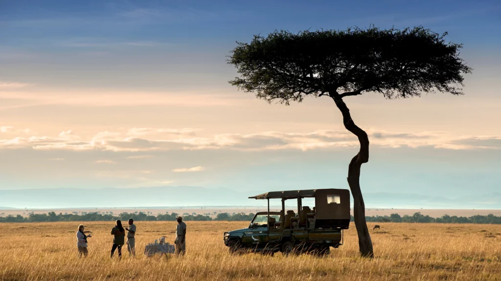 Kenya-Bateleur-Camp-guest-delight-coffee-stop-at-sunrise